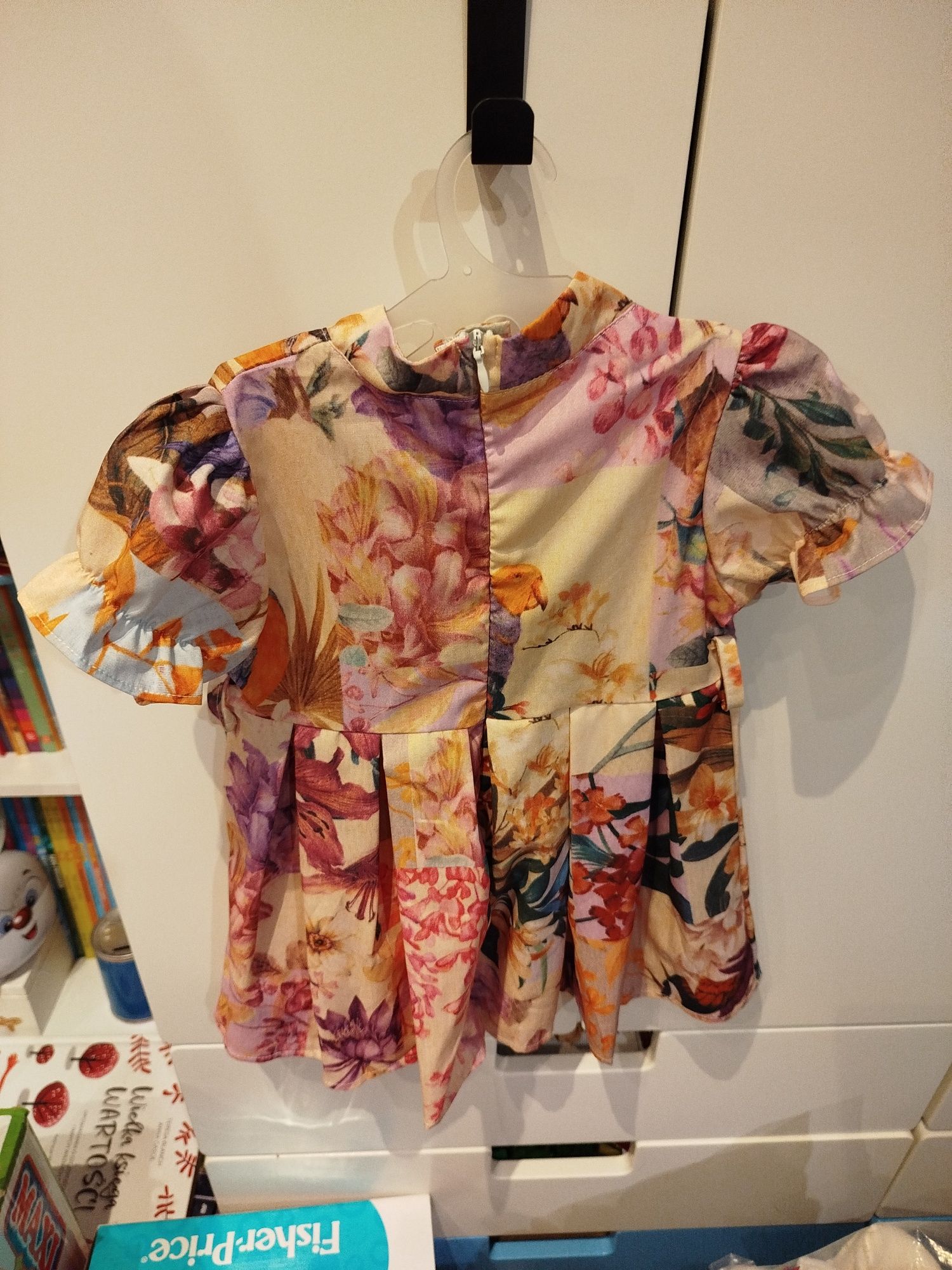 Sukienka w kwiaty 80 Shein