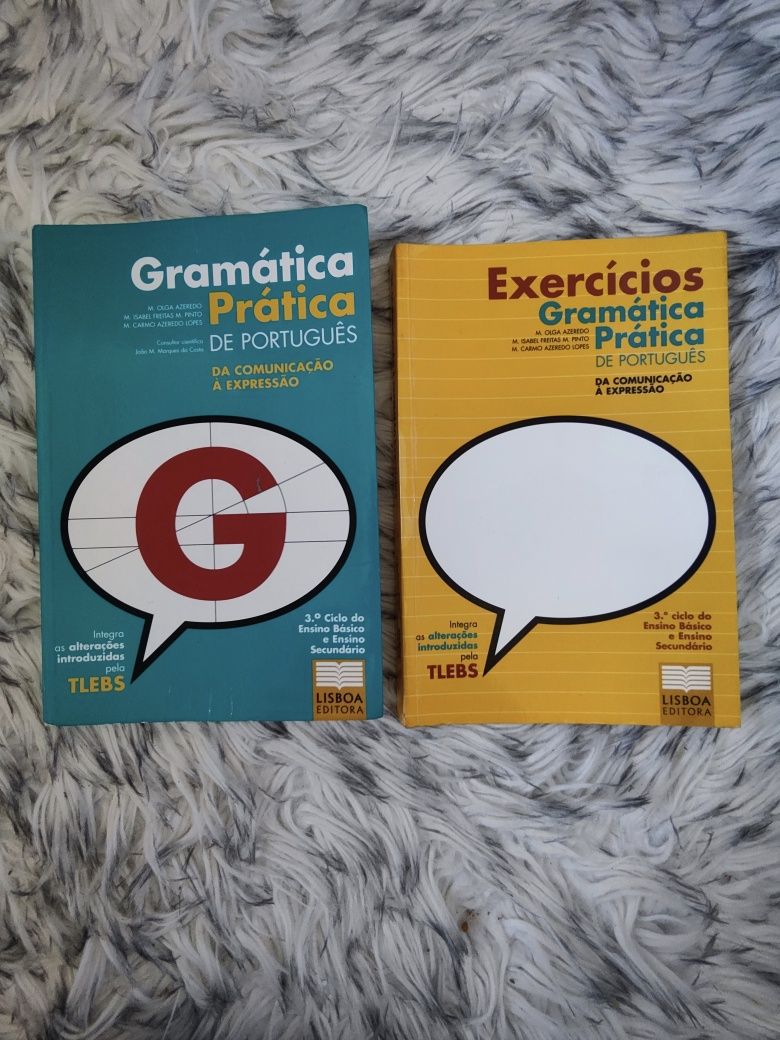 Gramática e livro de exercícios de gramática