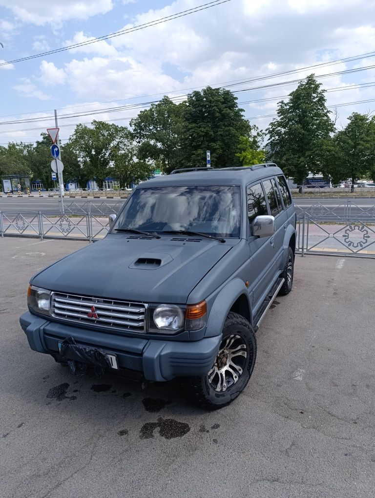 Міцубісі Паджеро 2