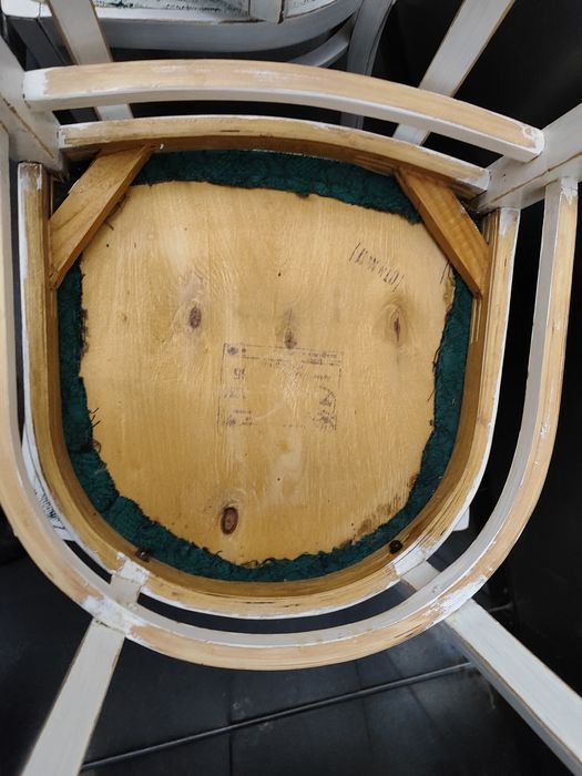 Стільці  4  штуки