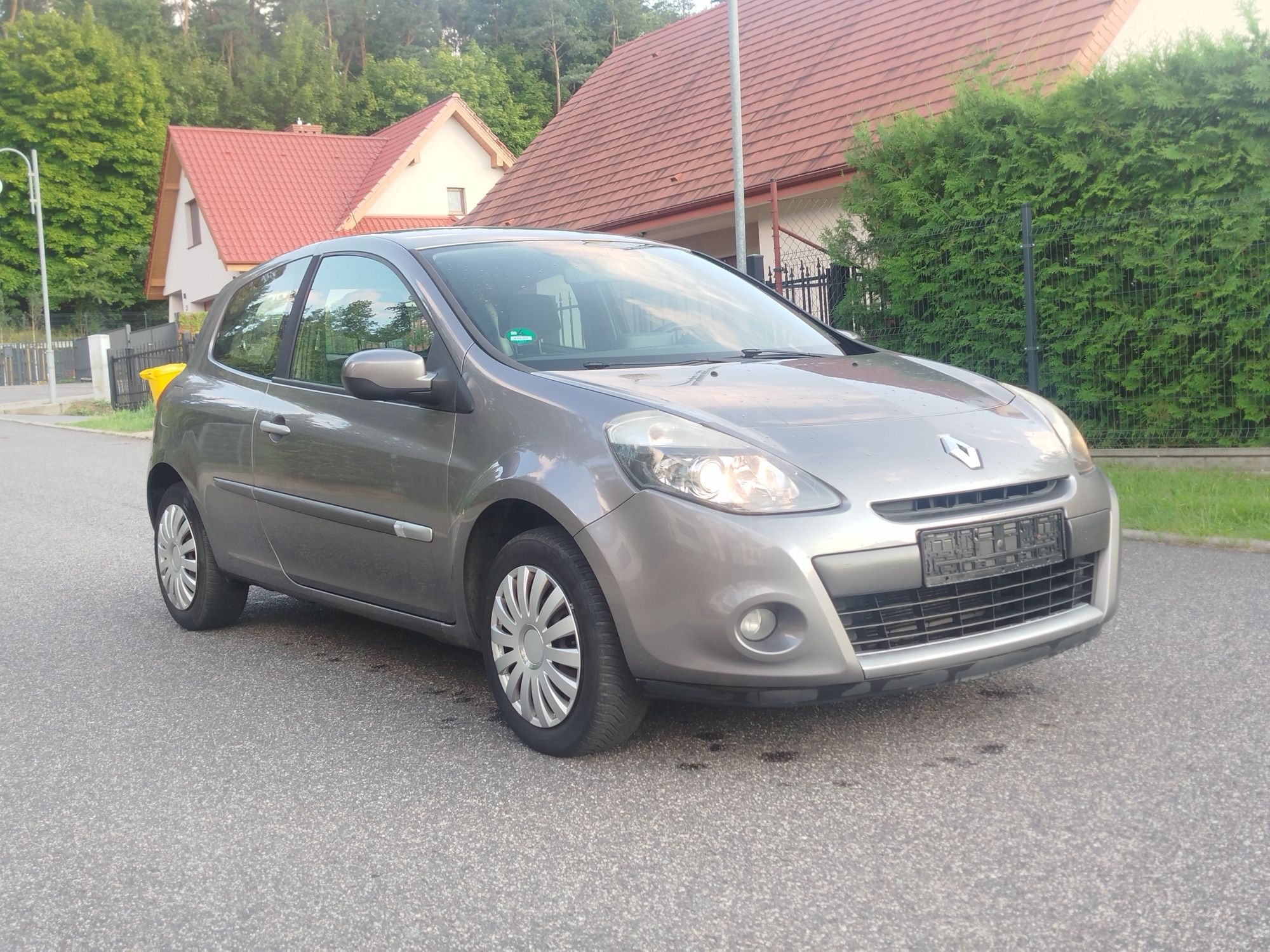 Renault Clio 1.2 16V 75km