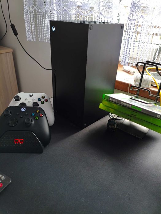 Xbox series X 1TB 11 miesiecy gwarancji