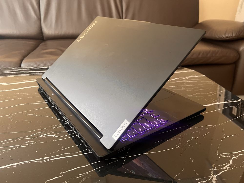 Игровой Legion 7 QHD240hz i9-14900hx Rtx 4070 ddr5-32 ssd 1tb