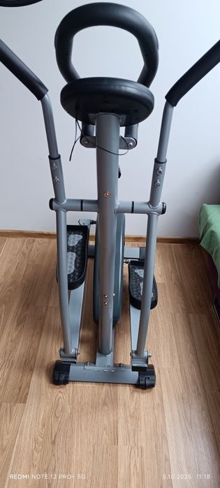 Orbitrek giraffe