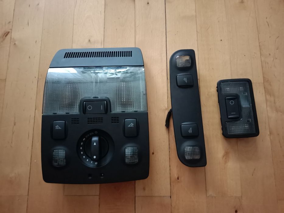Czarne lampki podsufitki sline do Audi A4 S4 B6 B7 kombi avant