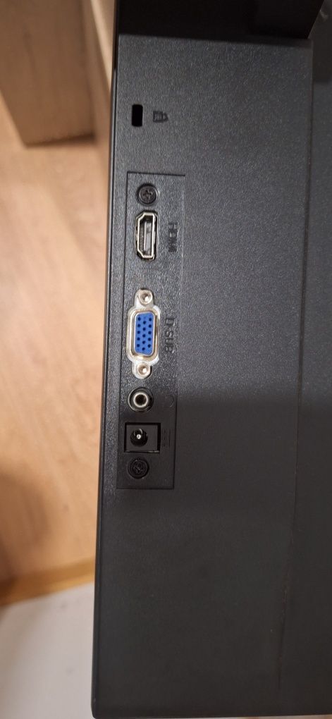 Vendo monitor AOC 24 LCD