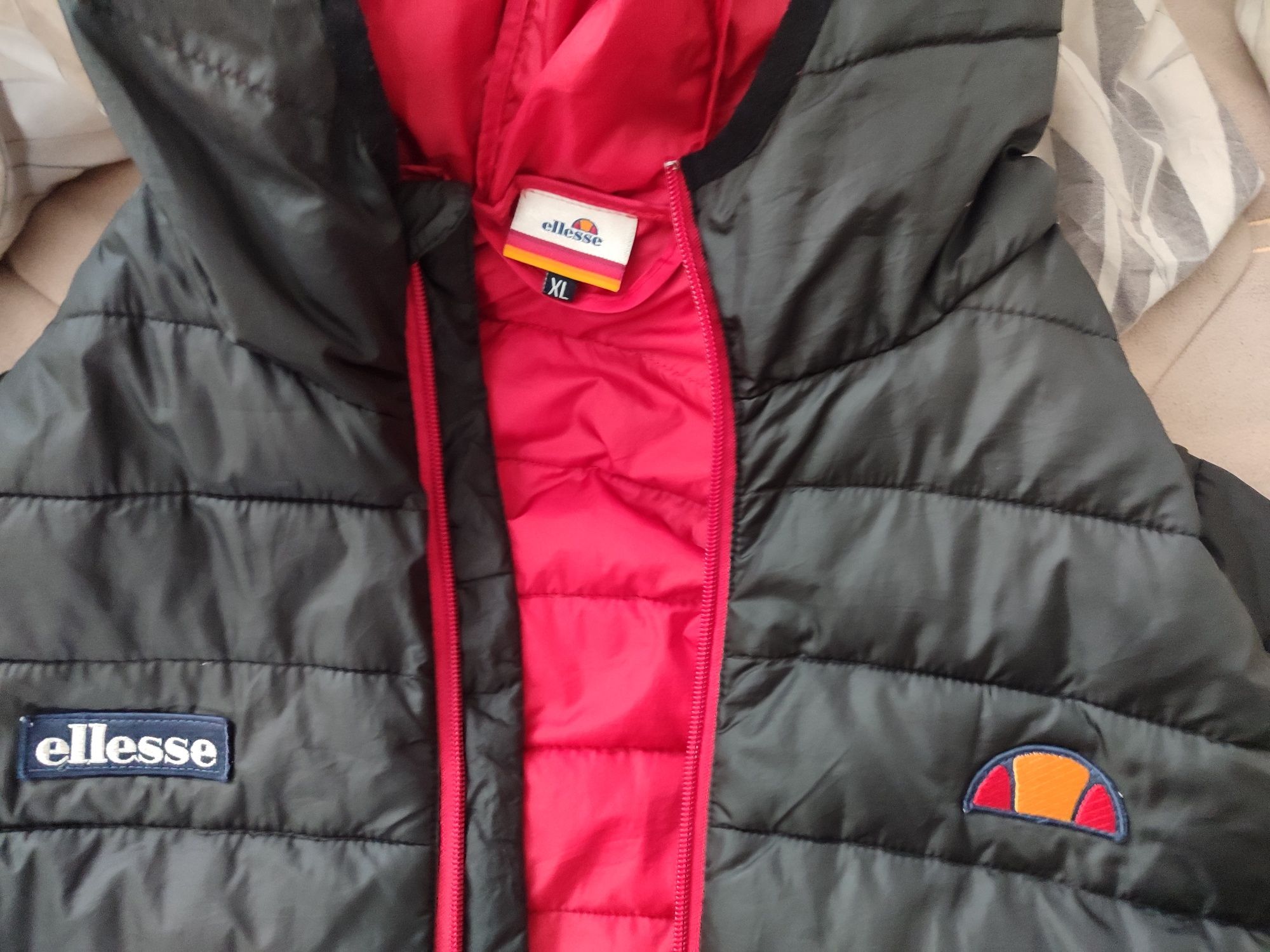 Куртка ellesse розмір XL