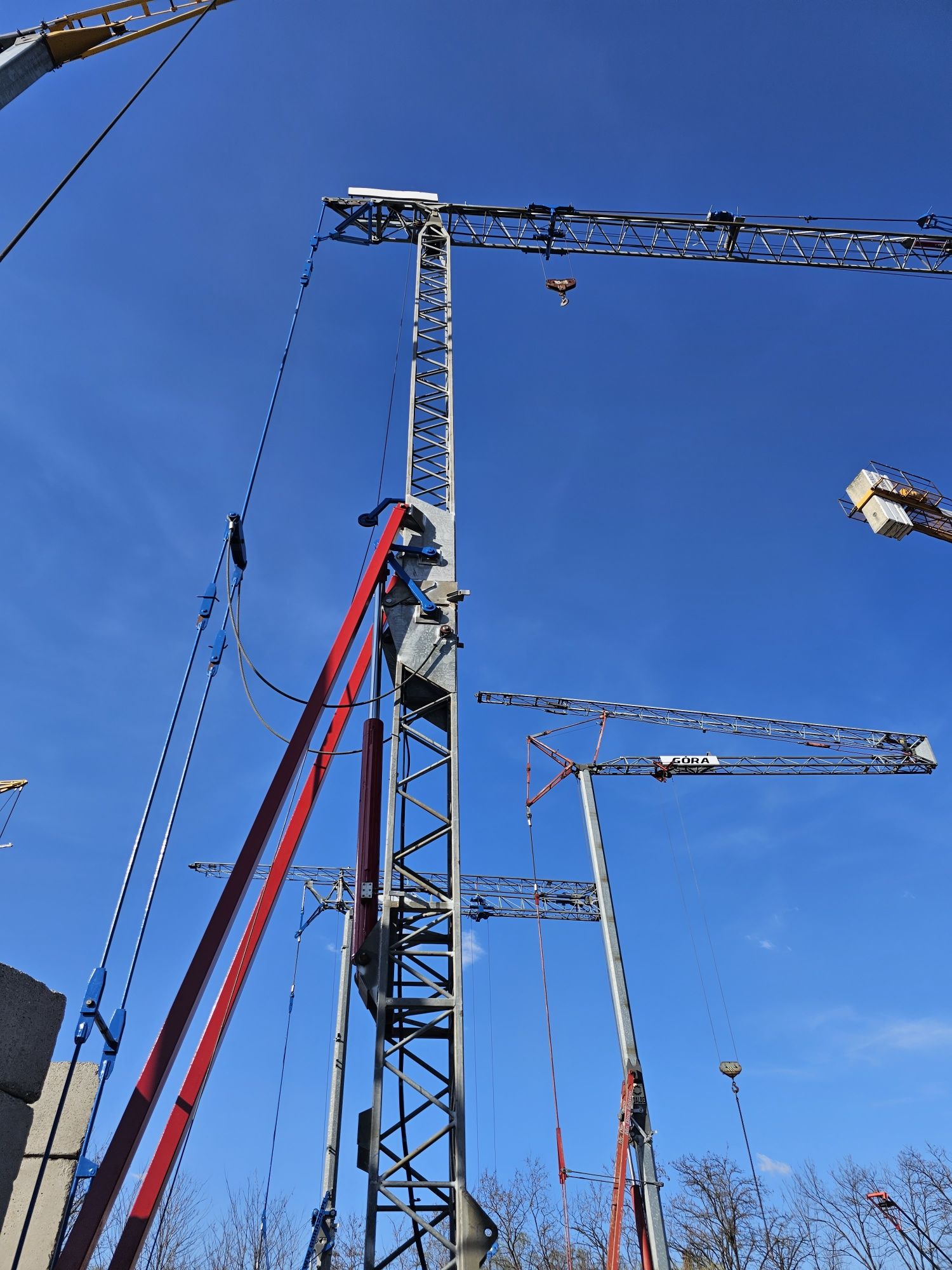 Żuraw dolnoobrotowy 26m 1600 kg żuraw szybkomontujący UDT