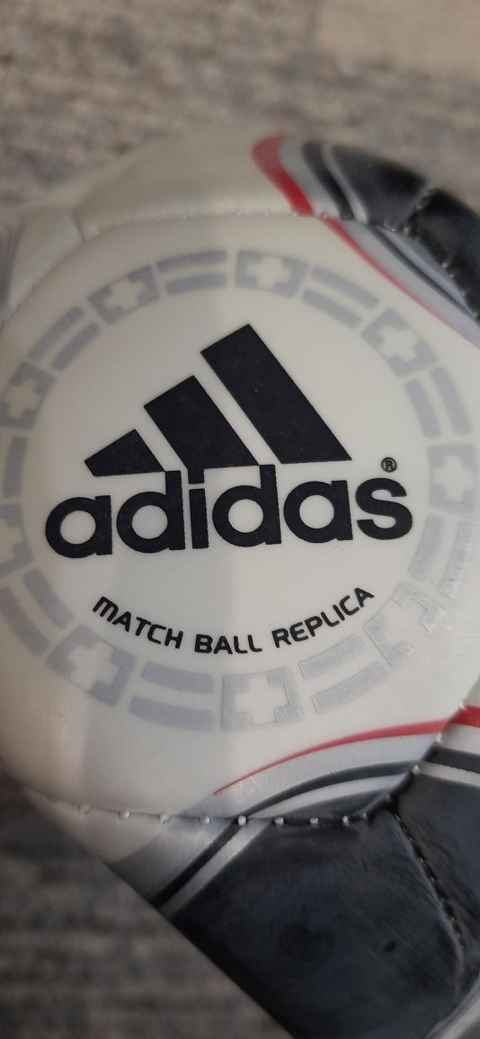 М'яч футбольний Adidas Euro 2008