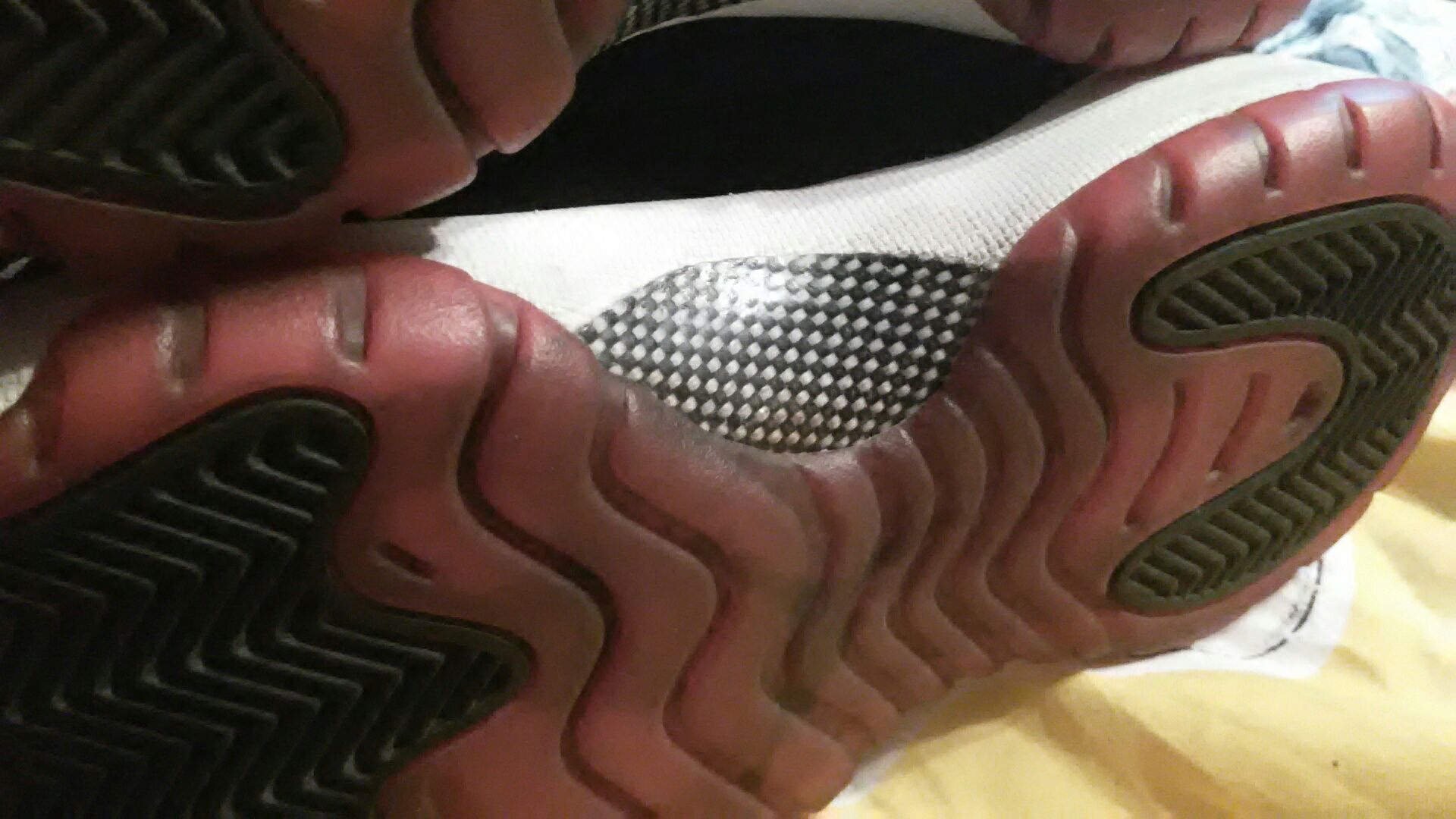 Buty Jordan 11 retro bred mega  obniżka