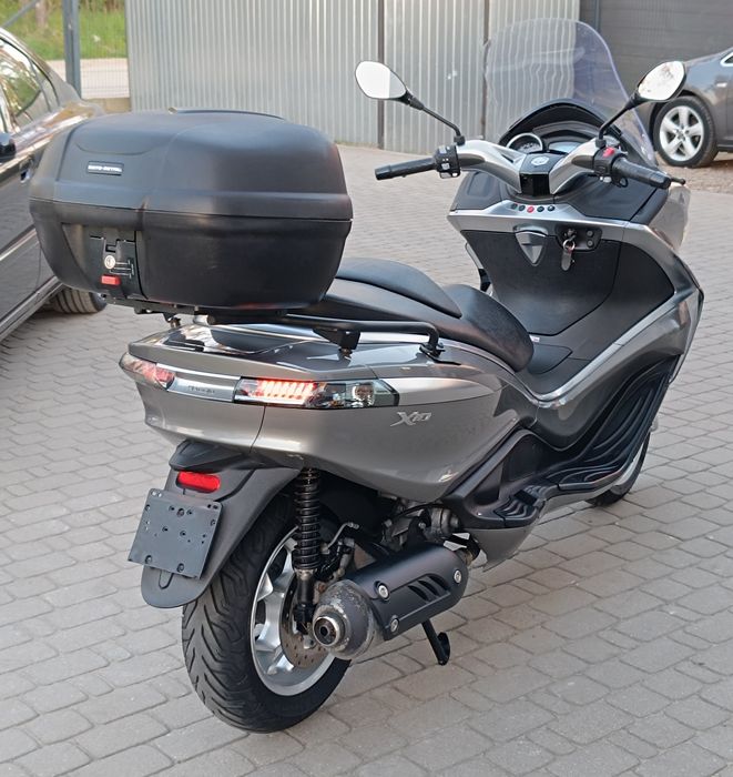 /// Piaggio X10 125cm³ na B kat. ///