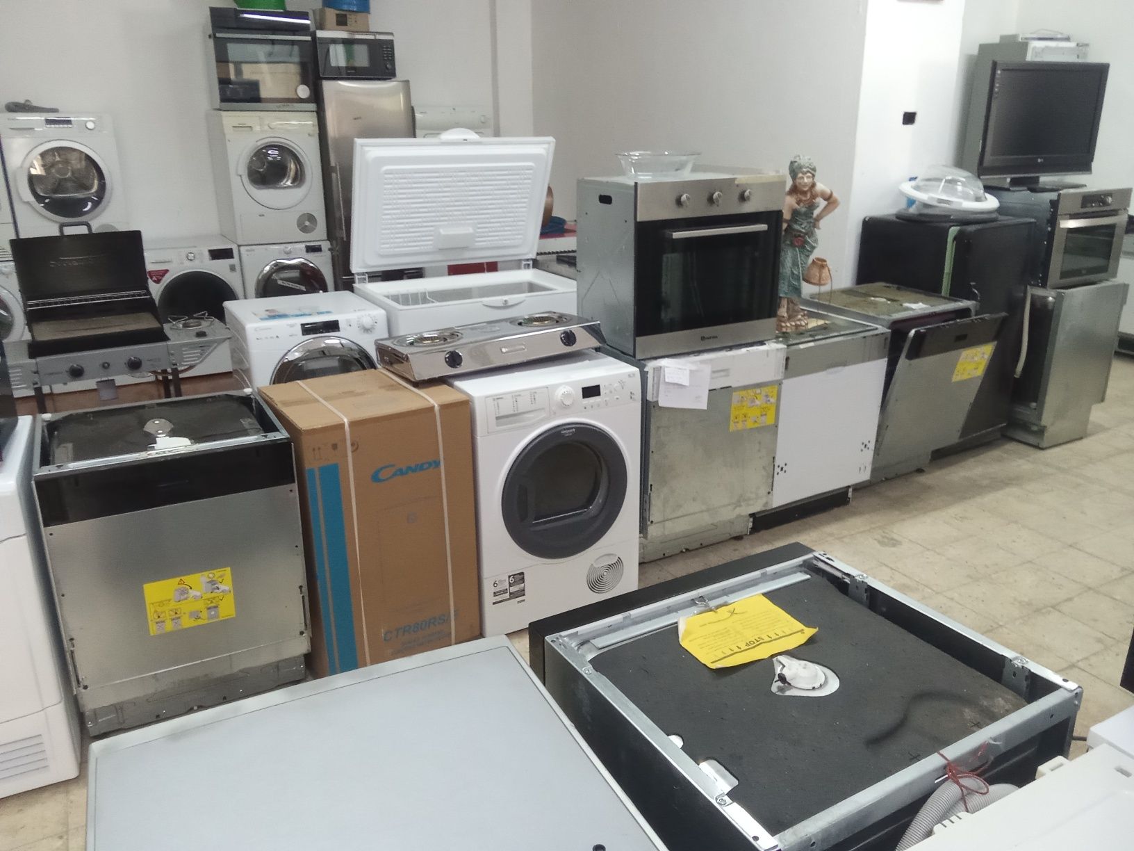 Máquina de lavar roupa e loiça