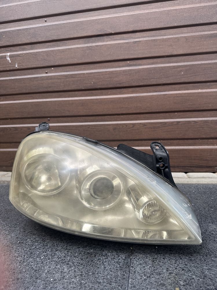Lampy SOCZEWKA CORSA C 1.2 2005