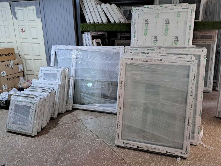 Готові пластикові вікна та двері. Розпродаж складу вікон та дверей.