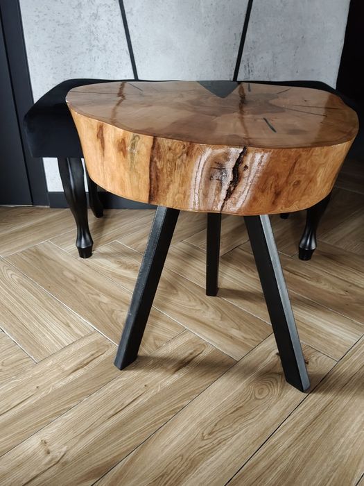 Stolik kawowy solidny