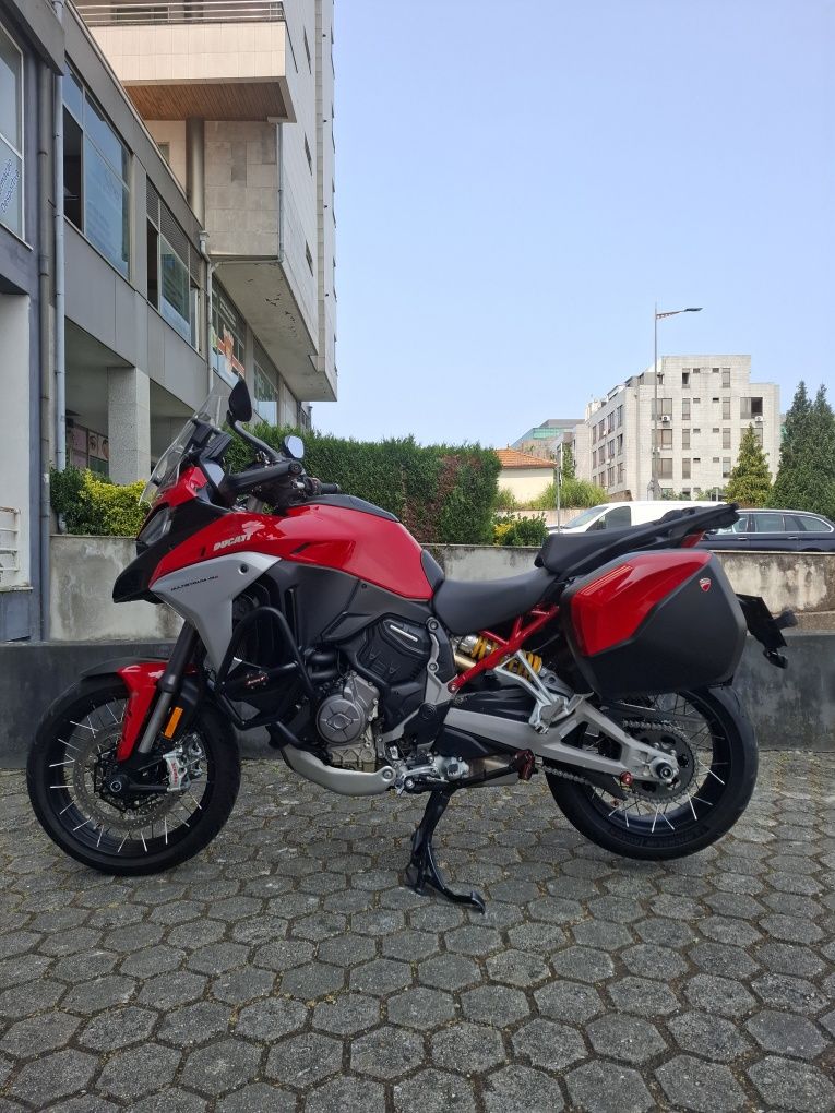 Ducati multistrada V4S radar dentro da garantia