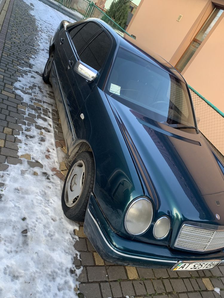 Продам Mercedes 210