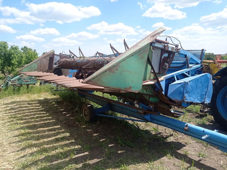 Продам комбайн BIZON 110