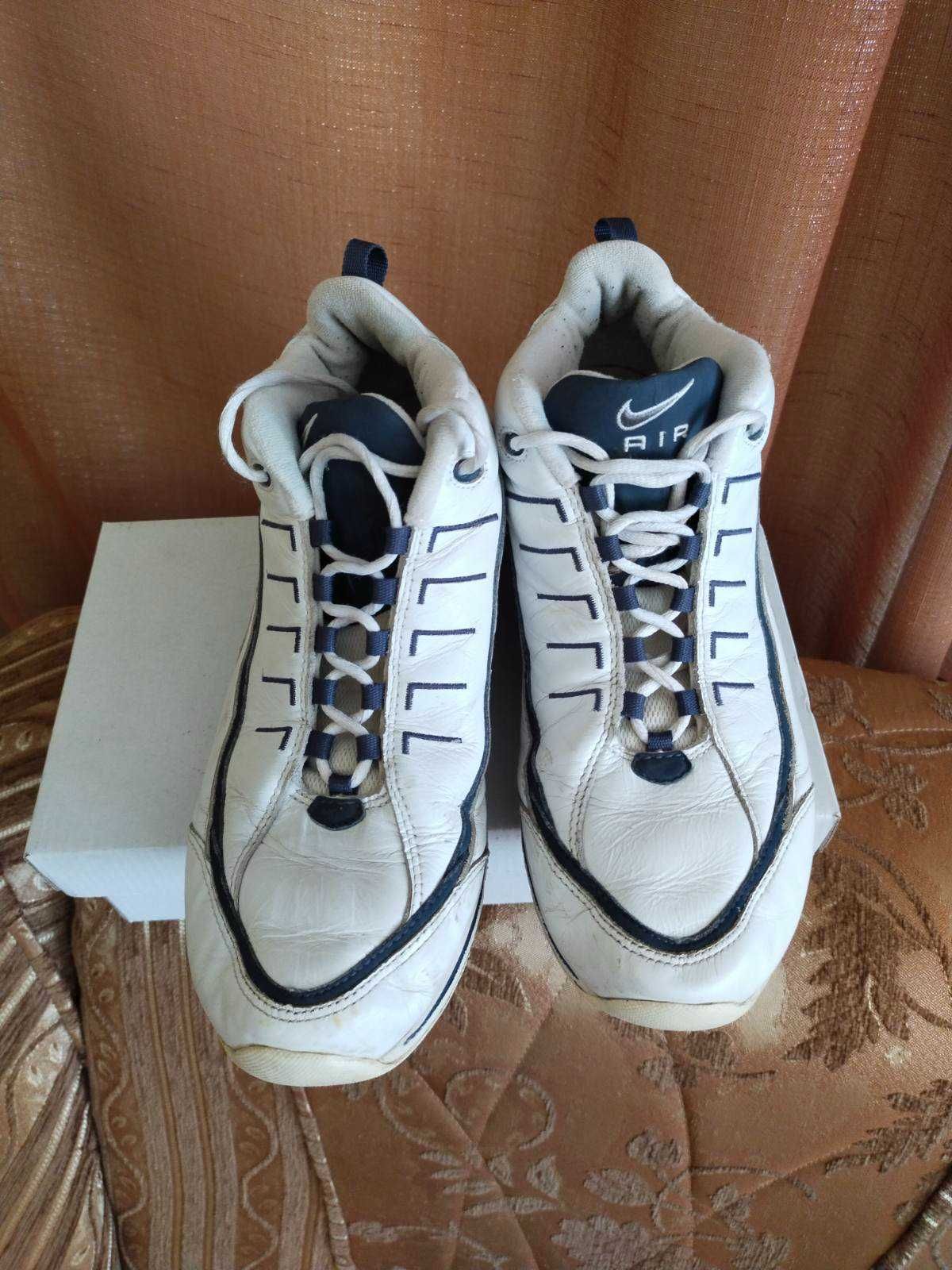 Шкіряні брендові кросівки   42 р. NIKE AIR    42,5 р