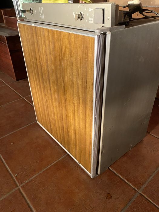 Frigorifico autocaravan ELECTROLUX  RM212 (3 IN 1)