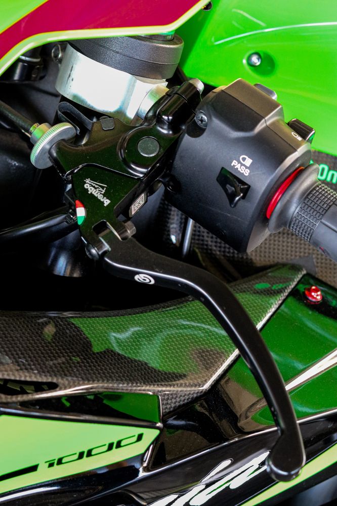 Kawasaki ninja zx10r krt