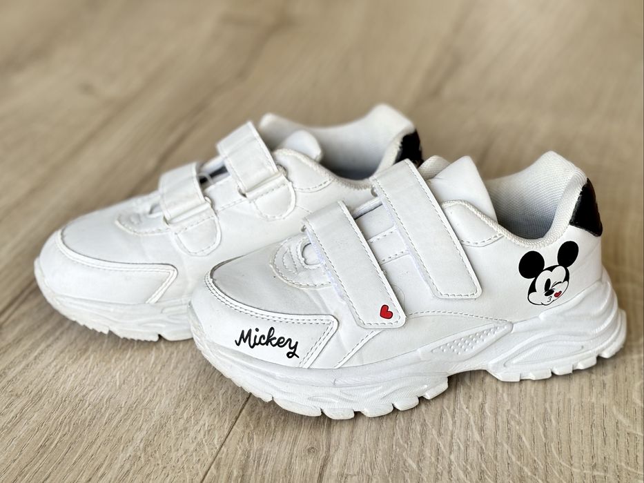 Białe buty dla dziewczynki - Sneakersy na rzepy, rozmiar 30