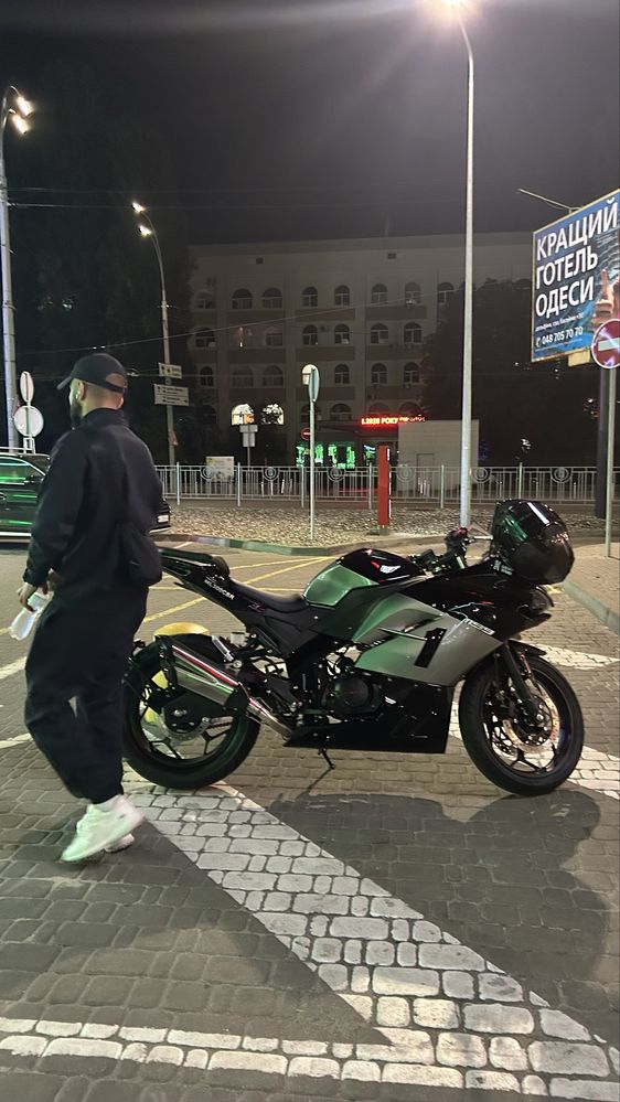 Мотоцикл (CFMOTO / ML 300 CBR)