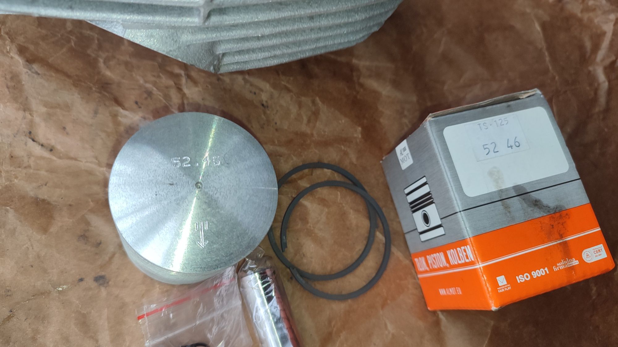 Cylinder MZ TS 125 ES po szlifie tłok ALMOT AK 20 oryginał DDR 150