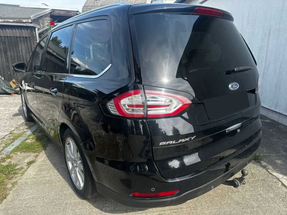 Ford Galaxy      2016