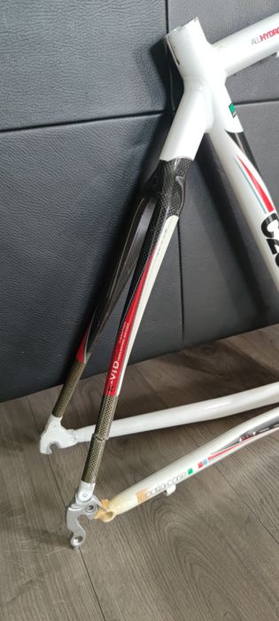 Rama szosowa Bianchi ViaNirone 7 C2C uszkodzona, widelec + stery