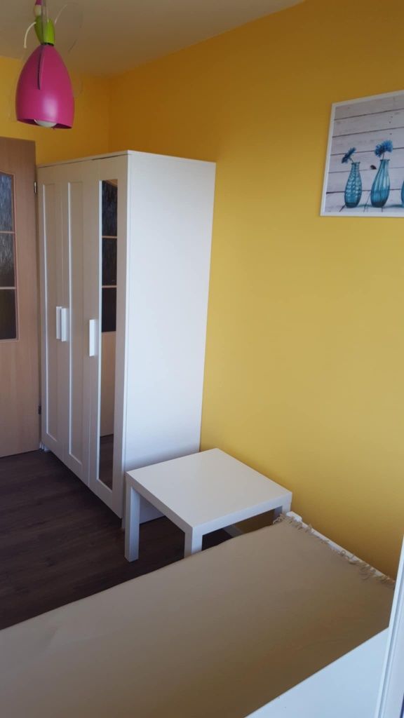 Pokój 1 osobowy dla studentki.