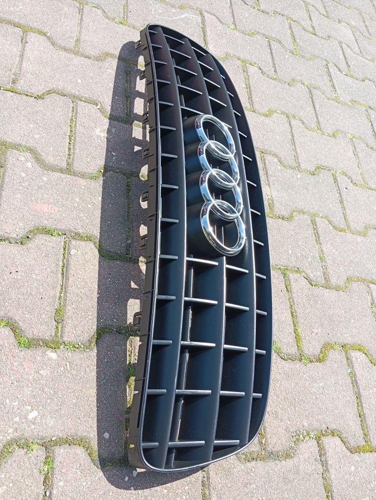 Grill atrapa audi TT 8N R32