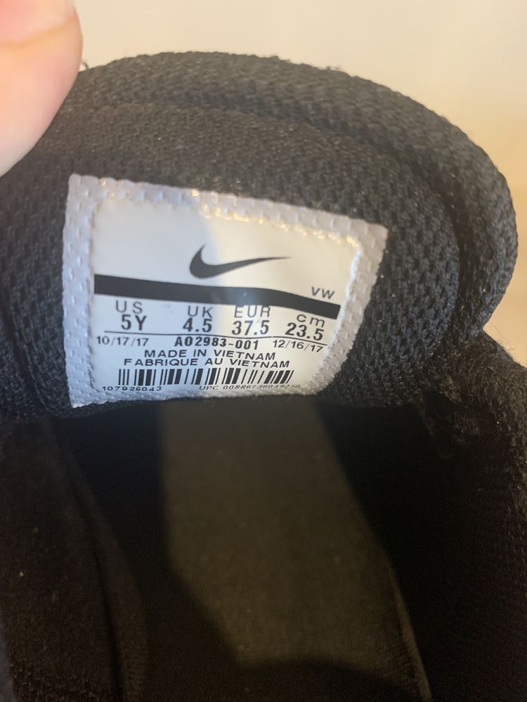 кеди Nike розмір 37,5