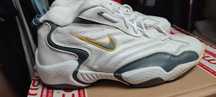 Buty Nike do kosza nr.45,5