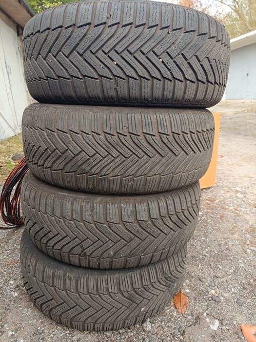 Зимні шини  Michelin Alpin 6 215/55 R16