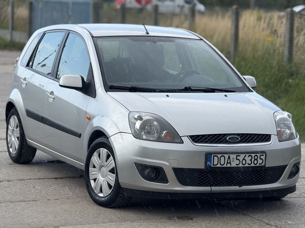 Ford Fiesta MK6 LIFT / Benzyna + LPG / Ghia / Zamiana / Sprawna /