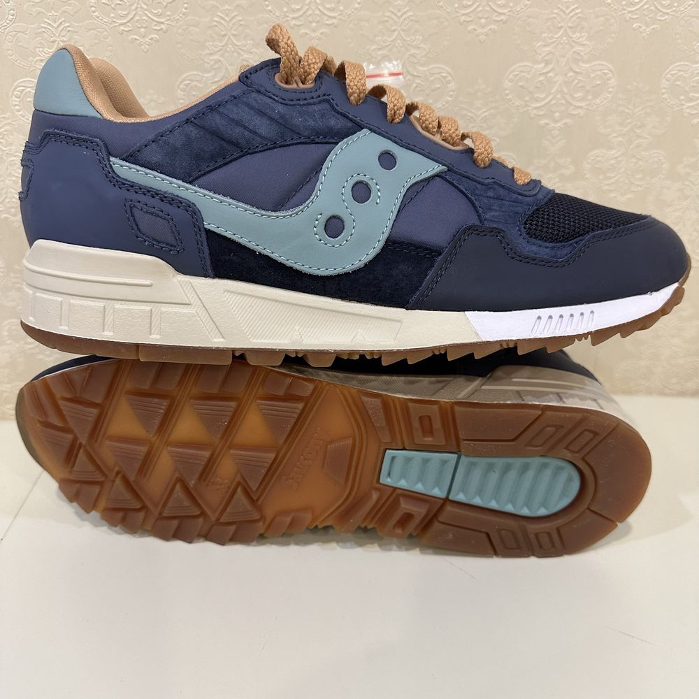 Saucony  Shadow 5000. Чоловічі кросівки. Розмір 42,5