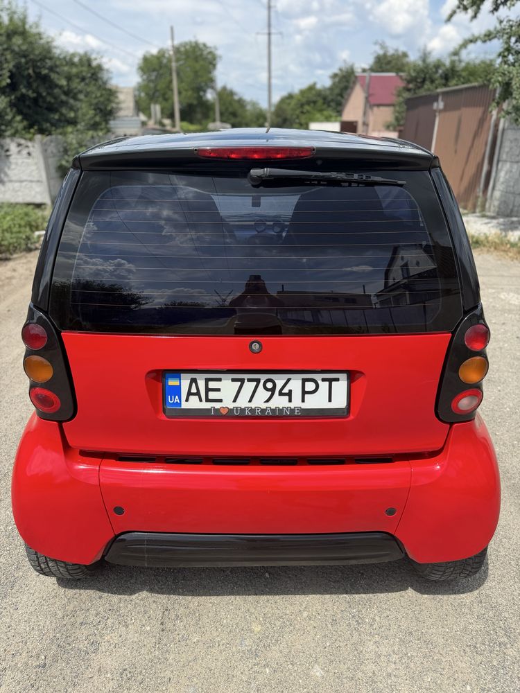 Smart авомобиль в хорошем состоянии свой