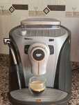 Maquina de cafe expresso marca Saeco Odea Go