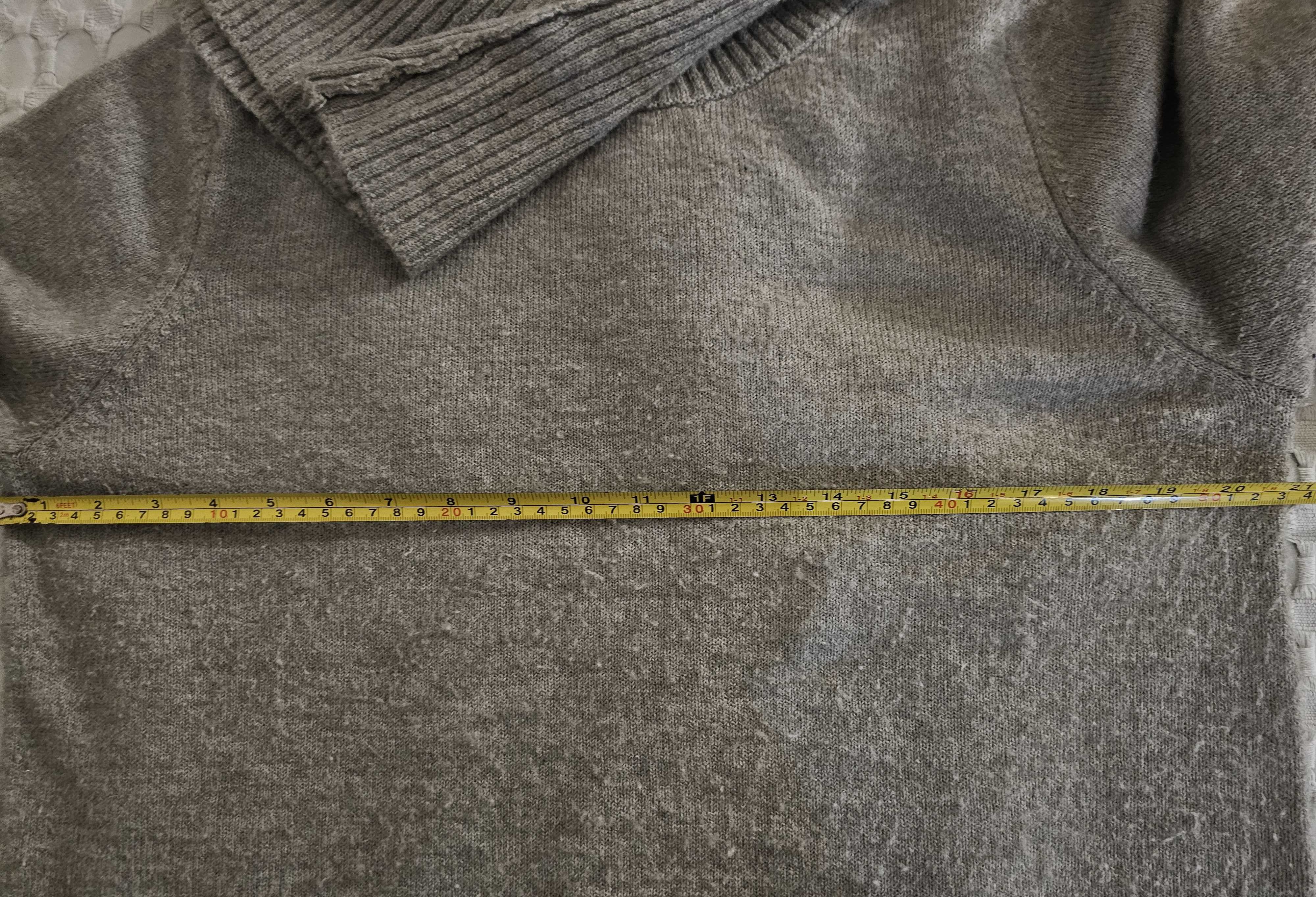 Camisola gola alta descaída