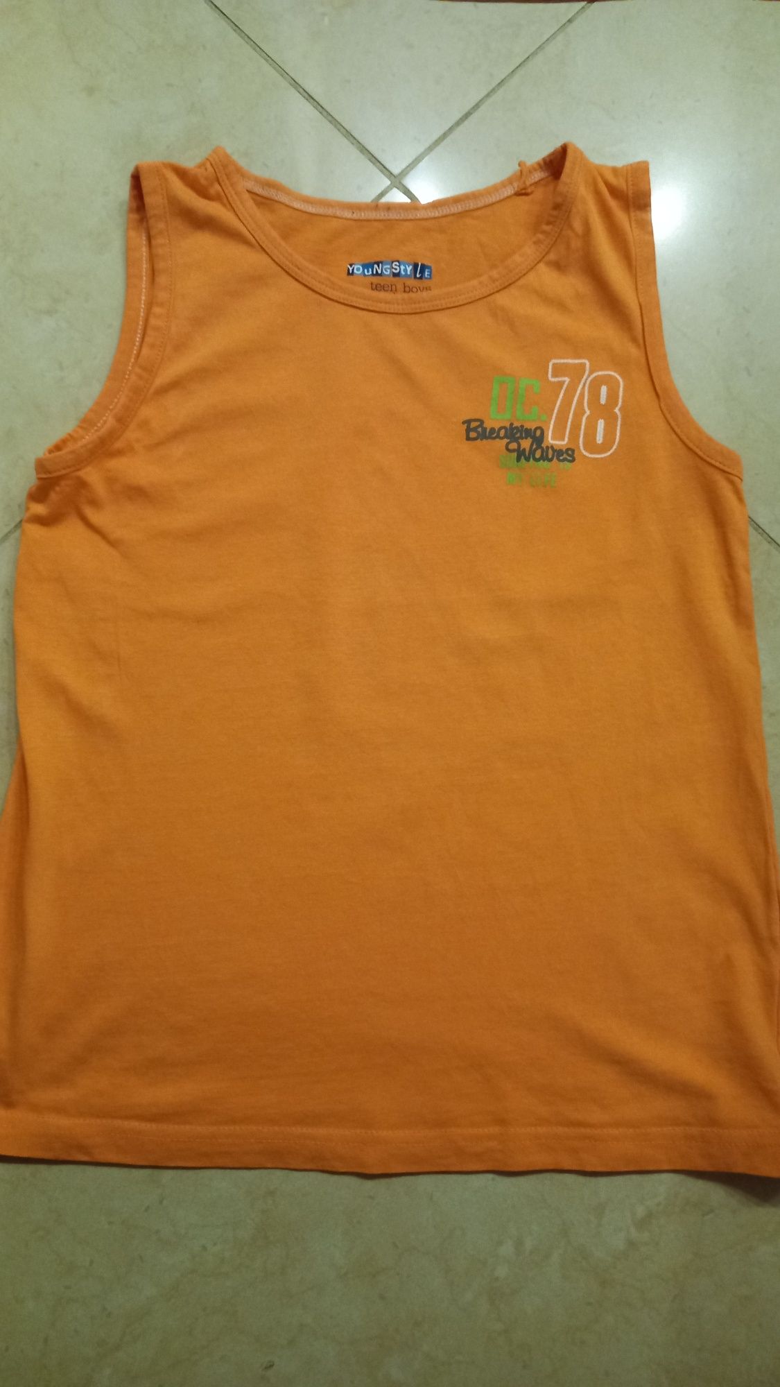 Koszulka podkoszulka Nike i pomarańczowe 140-146