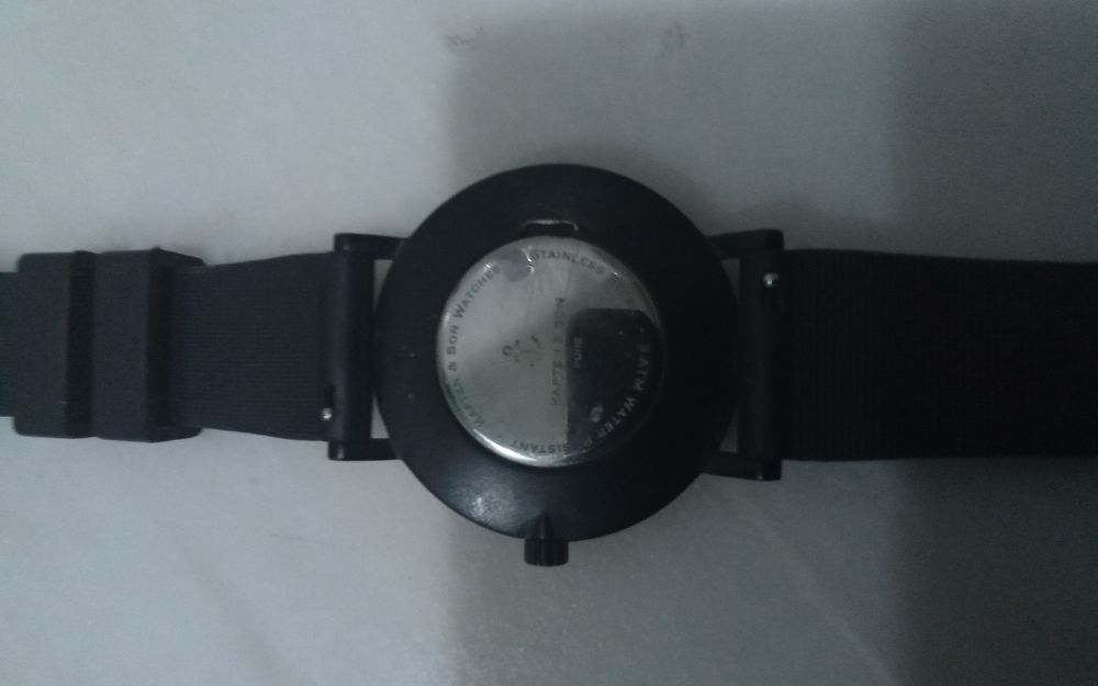 Relógio preto Kapten & Son