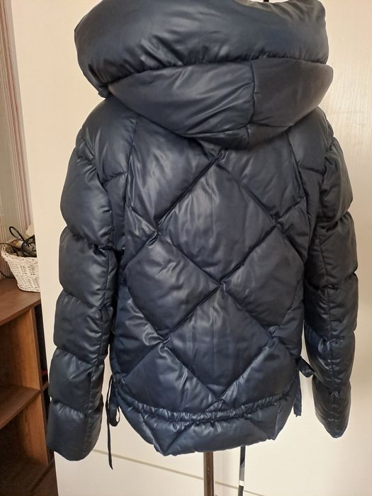 Куртка жіноча...