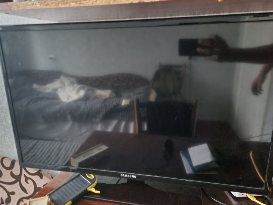 Продам телевізор samsung 32 дюйми