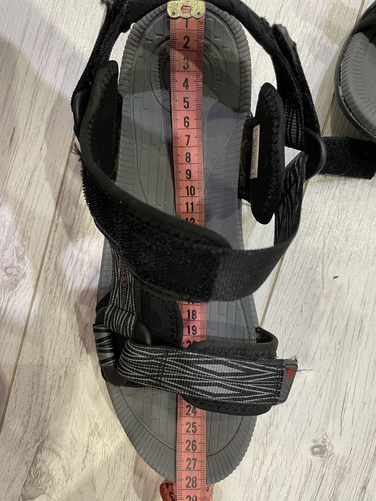 Сандалі,босоножки фірма Karrimor.