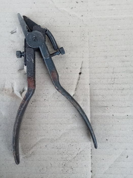 Разводка для зубьев пилы