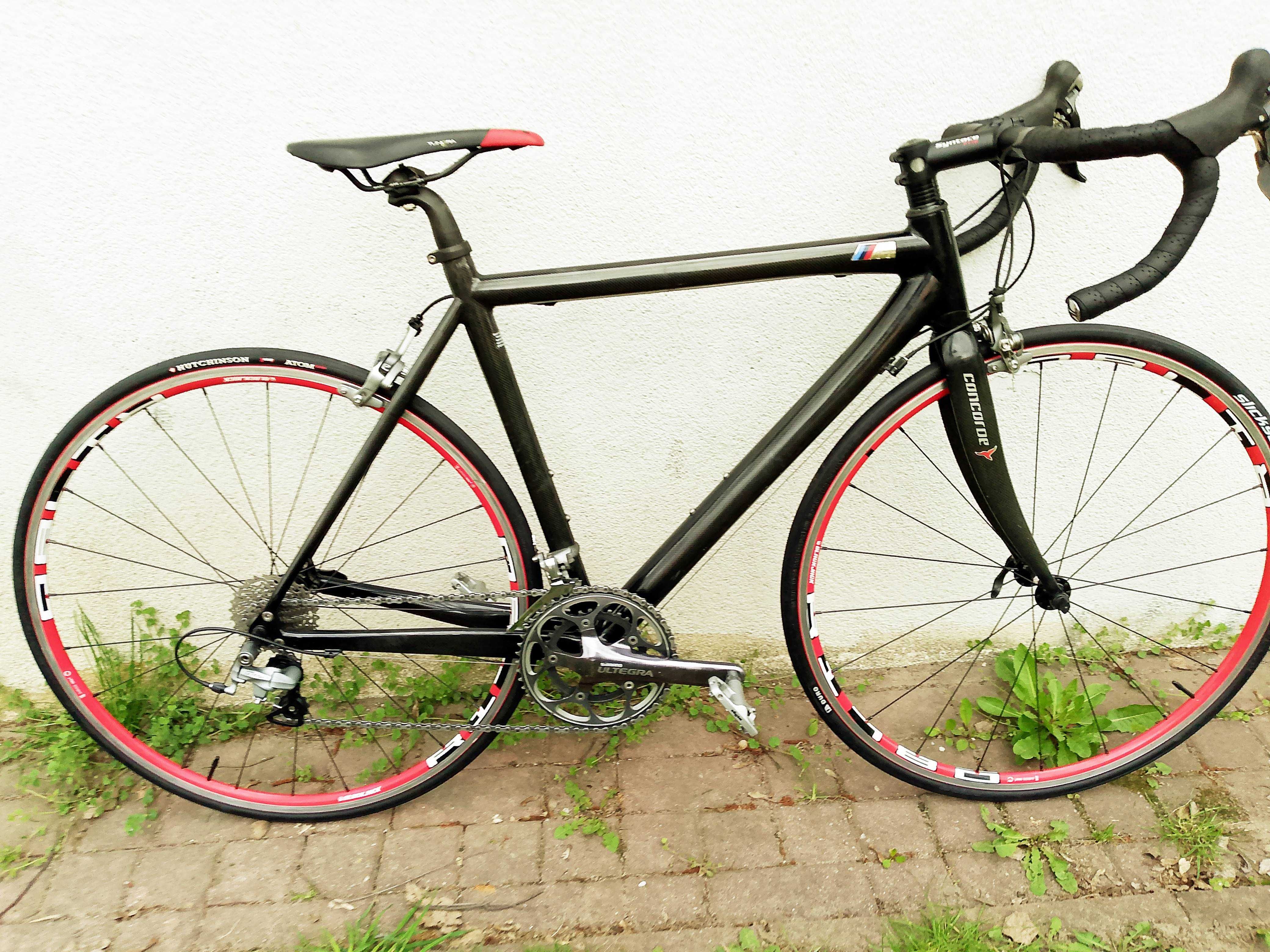 rower szosowy BMW M carbon racer, pełna ultegra, waga7.9kg po serwisie