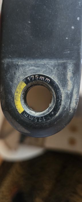 Sprzedam korby rowerowe karbonowe  Sram 1.   175mm