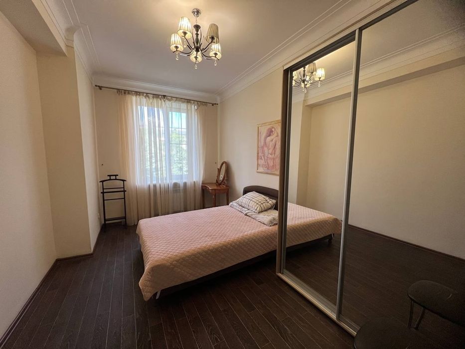 Продам Сталінку Ремонт Металургів Дніпровський район