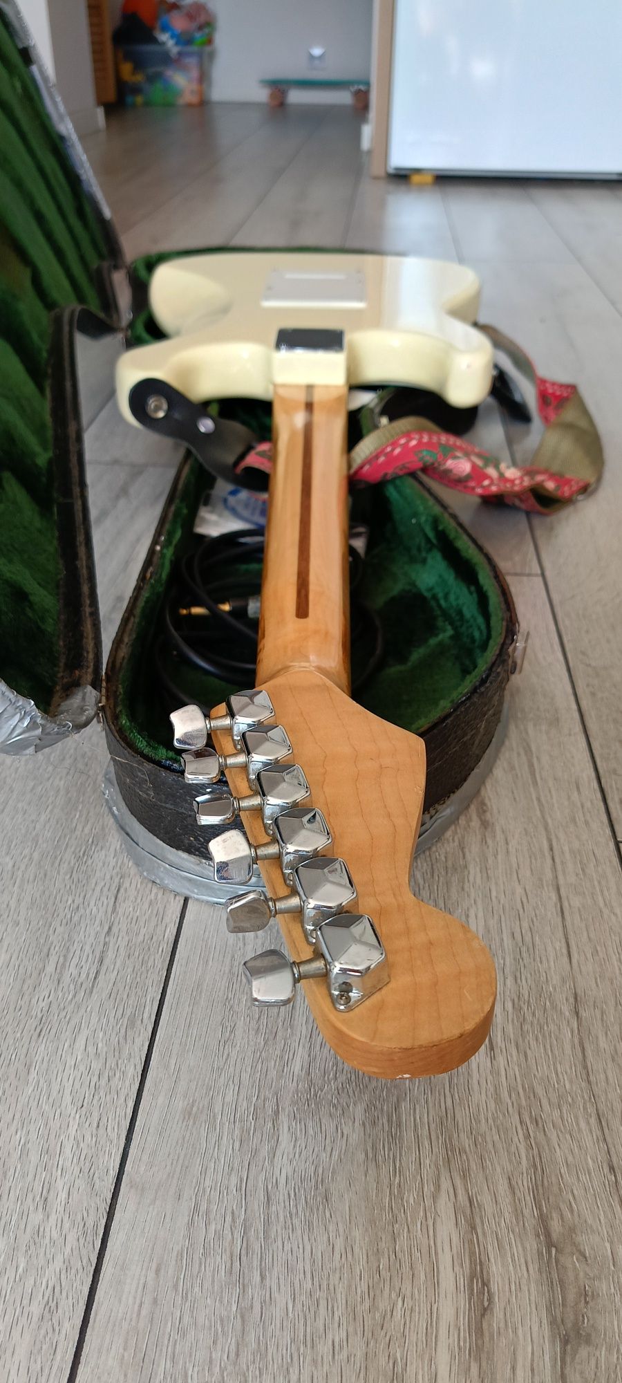 Gitara elektryczna